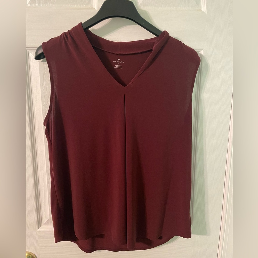 Maroon sleeveless blouse